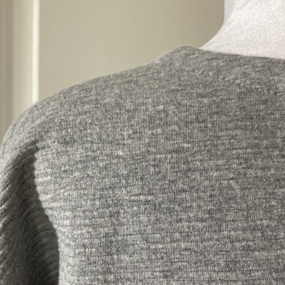 Mondetta top gray long sleeves ribbed zipper accents - Picture 8 of 11